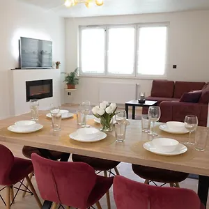  Apartament Comfortable Flat With Garden